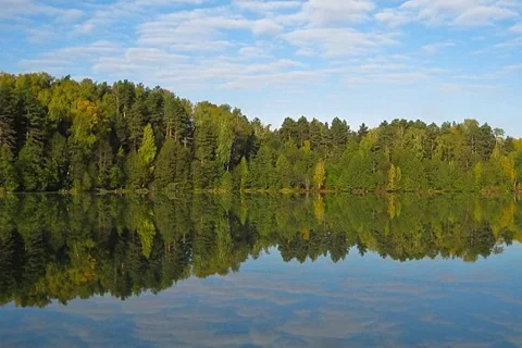 Светлояр — легендарное озеро, место силы и духовный центр 