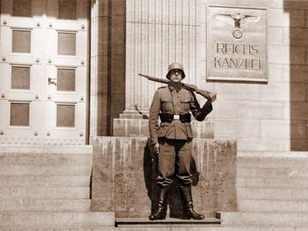 Мемориал жертвам Холокоста 