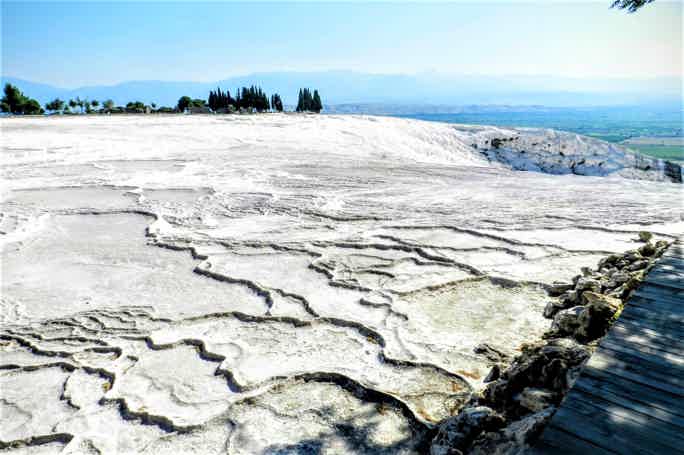 Памуккале, Хиерополис и озеро Салда: белоснежные ванны и древние развалины 