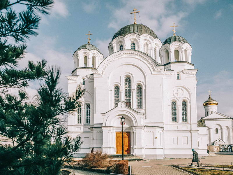 Полоцк вечный: сквозь века и предания первого города Беларуси