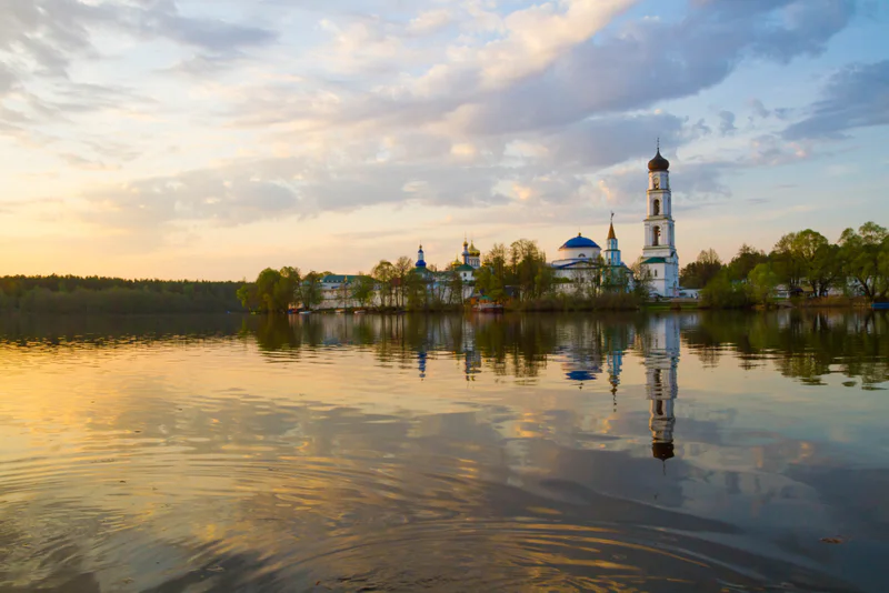 По окраинам: Свияжск, Раифа, Храм всех религий — фото 1