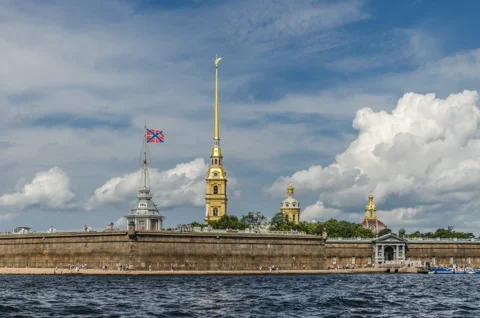 Петропавловская крепость — сердце Петербурга 