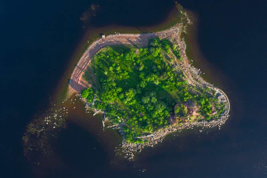 Морская экскурсия: форты Кронштадта и два рукотворных острова   - фото 2