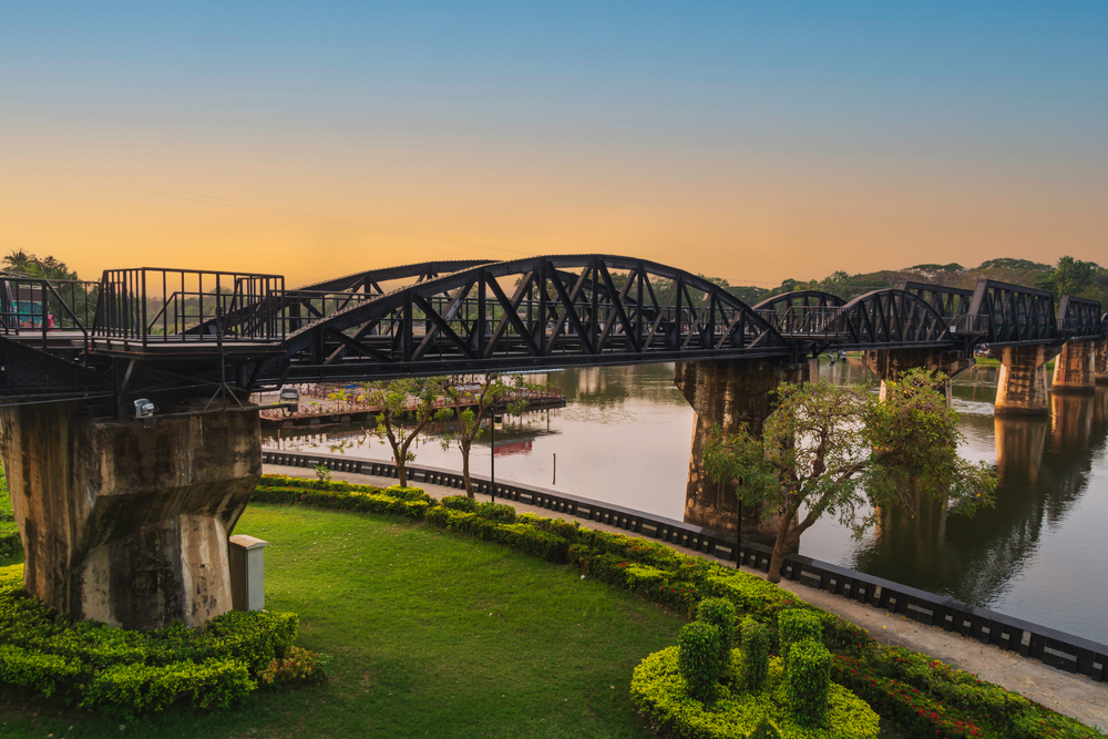 Мост через реку Квай в Канчанабури