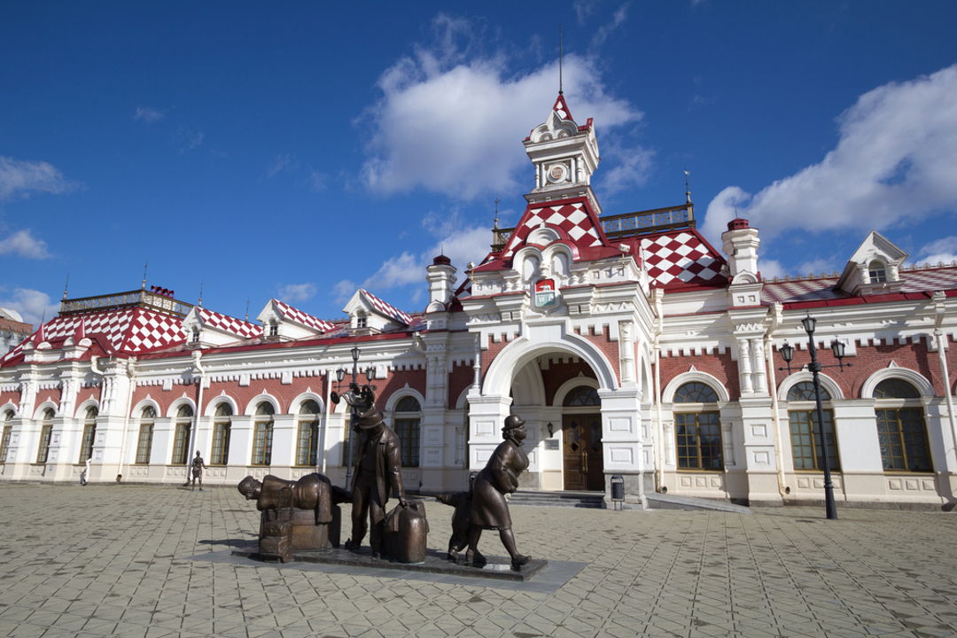 Романовы. Царская семья в Екатеринбурге — фото 1