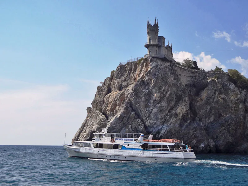 Супер-тур: гора Ай-Петри, замок Ласточкино гнездо и имение Харакса — фото 5, Севастополь | Покатаем