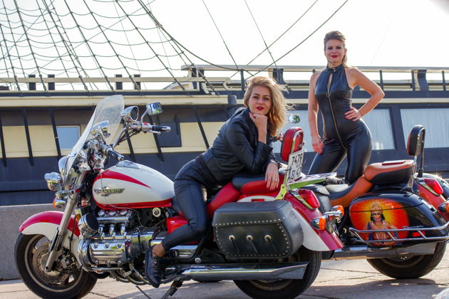 Виды Кронштадт, Петергоф, Ораниенбаум на мотоцикле