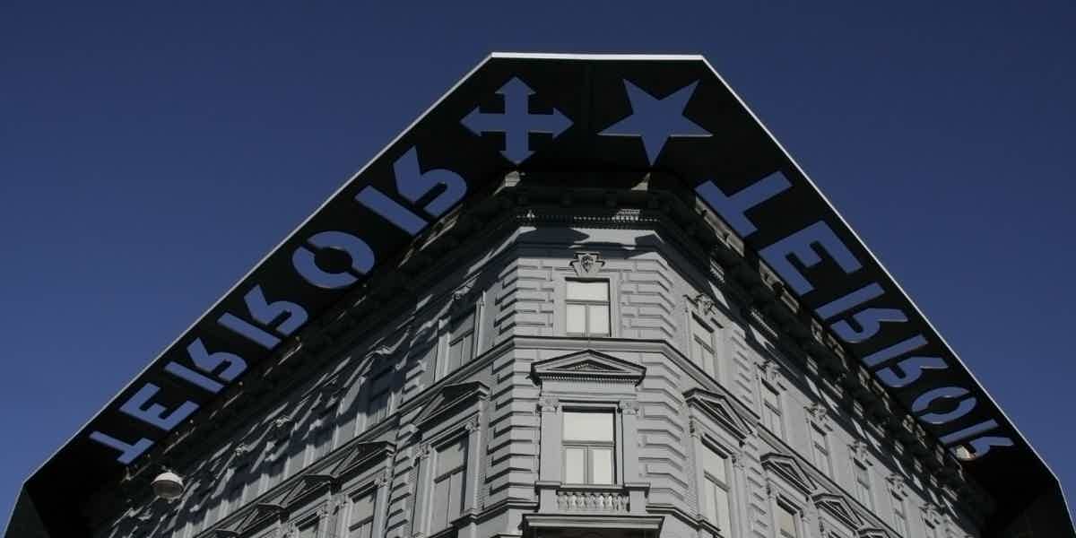 Communist History Tour with House of Terror Option - photo 6