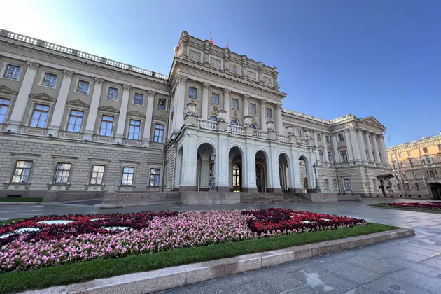 Парадный Петербург с посещением Эрмитажа (с билетом)