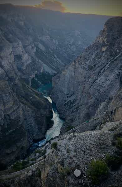Путешествие по Сулакскому каньону и бархану Сары-Куму - фото 1
