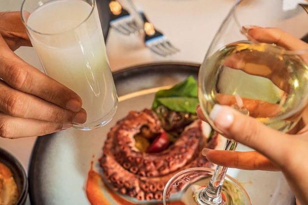 Виды Новый год в ресторане пятизвездочного отеля 