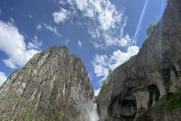 Виды Джилы-Су: к диким водопадам по самой красивой дороге России