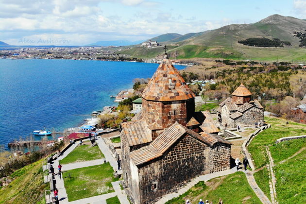 Виды Пещера дедушки Левона, Севан и термальные ванны