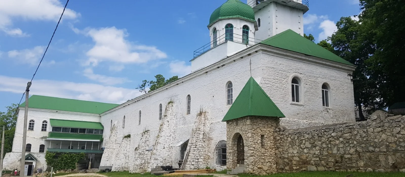Свято-Михайловский монастырь и термальный комплекс «Благодать» — экскурсия, Краснодар, Россия | Покатаем
