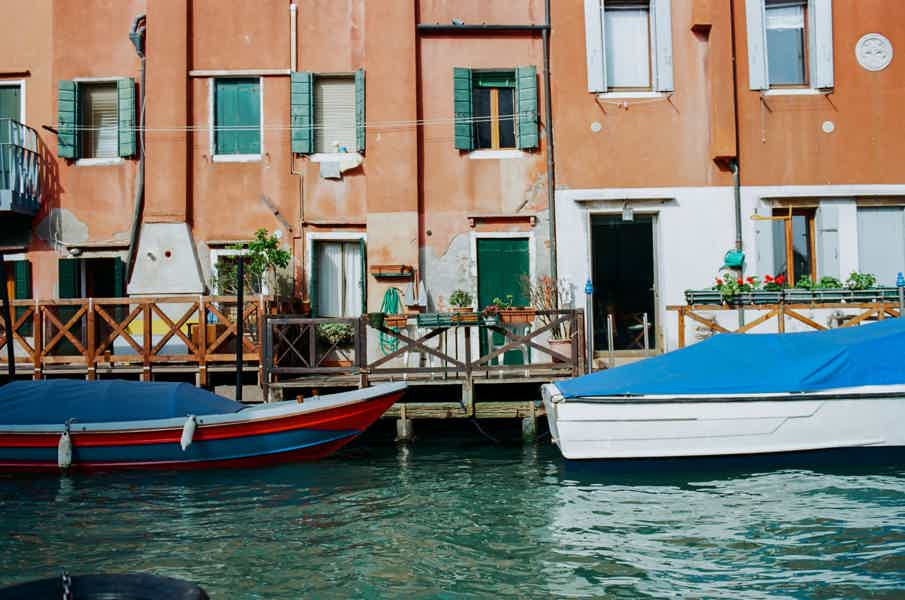Murano and Burano: Private Boat Tour with a local expert guide - photo 3