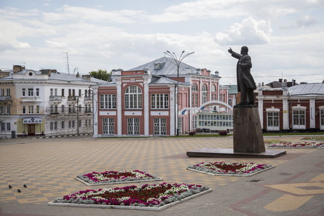 Фото к экскурсии По Бунинским местам уездного города Ельца на транспорте туристов