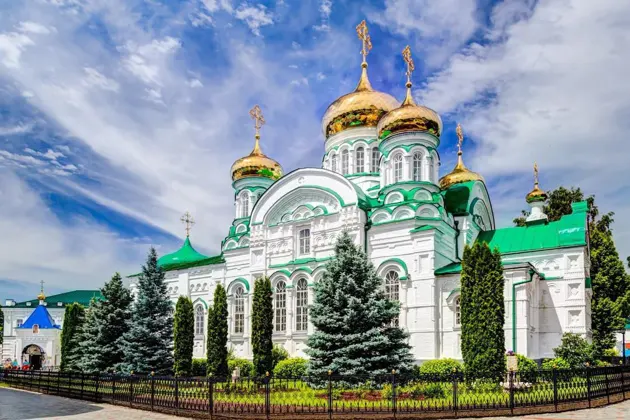 Экскурсия в Раифу, Храм Всех Религий и Свияжск — фото 3
