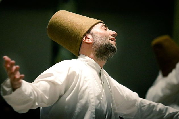 Виды Церемония кружащихся дервишей в Каппадокии