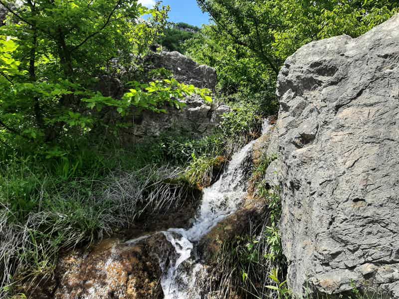 Большой каньон Крыма в миниатюре: Арпатские водопады и урочище Панагия - фото 4