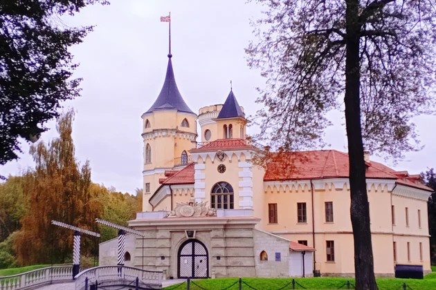 Два замка и дворец Павла Первого — экскурсия, Санкт-Петербург | Покатаем