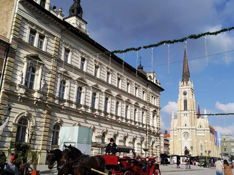 Нови-Сад, Сремские Карловцы, монастырь Крушедол и Петроварадинская крепость