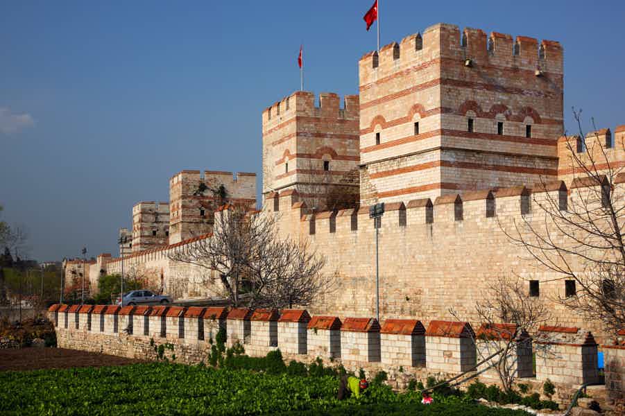 Dolmabahce Palace & City Walls Half Day Morning Tour - photo 1