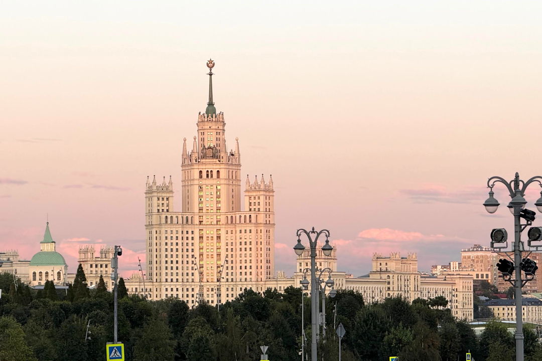 Несерьезная Москва: о главных достопримечательностях с юмором — фото 3