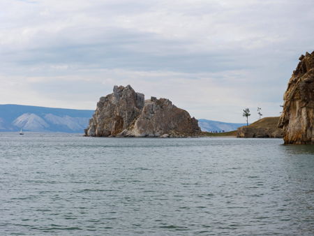 Утес Шаманский