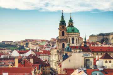 Admire highlights of Prague 