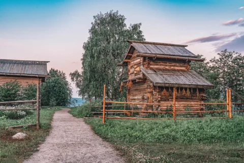 Сказка в русской деревне Мандроги