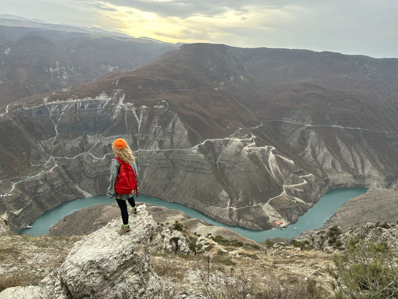 Сулакский каньон, пещера Нохъо, Бархан Сарыкум / Прогулка на катере — фото 7, Махачкала | Покатаем