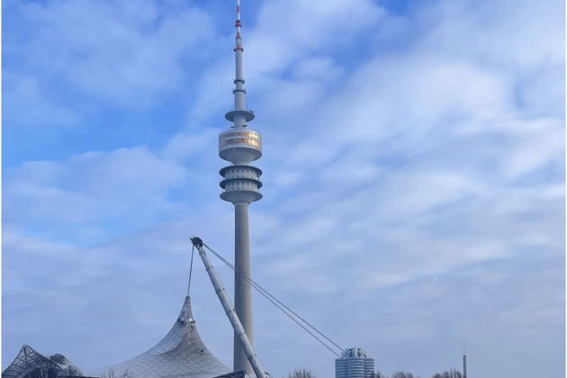 Главное в Мюнхене: на Tesla по ключевым местам истории и культуры