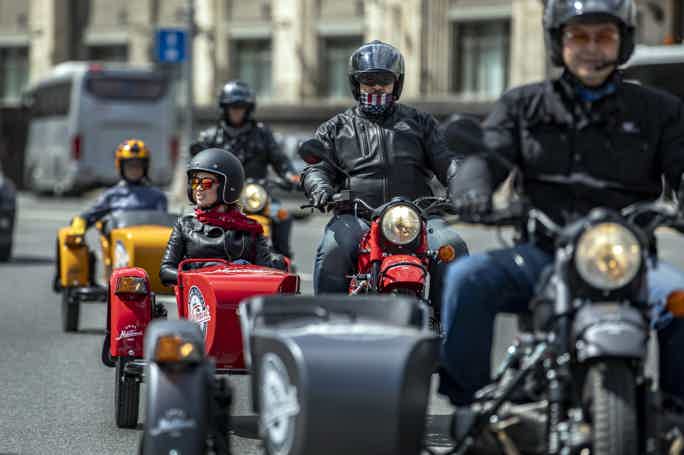 Тур "SPIRIT OF MOSCOW" с гидом на мотоцикле УРАЛ с коляской