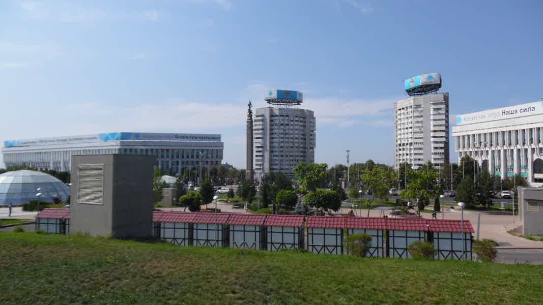 Обзорная экскурсия по центру Алматы в мини-группе - фото 3