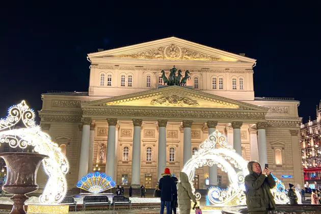 Групповой тур от Театральной до Красной площади — «В поисках Нового года» — фото 3