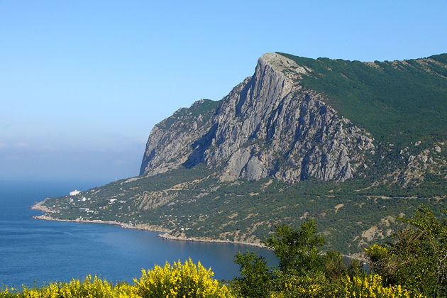 Виды Уникальный Форос: долины, море, горы, пещеры, имения.