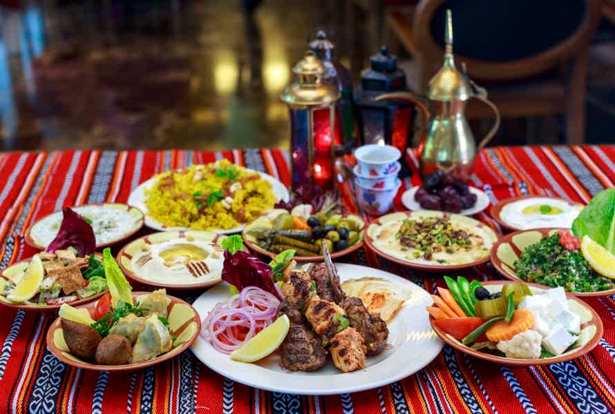 Культурный обед в Центре шейха Мохаммеда с англоязычным гидом - фото 2