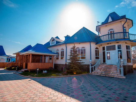 Суворовские термальные источники