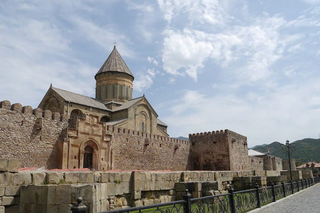 Виды Древняя столица Грузии Мцхета и монастырь Джвари