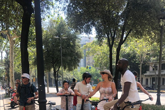 Виды Велотур и пешая прогулка по Барселоне   