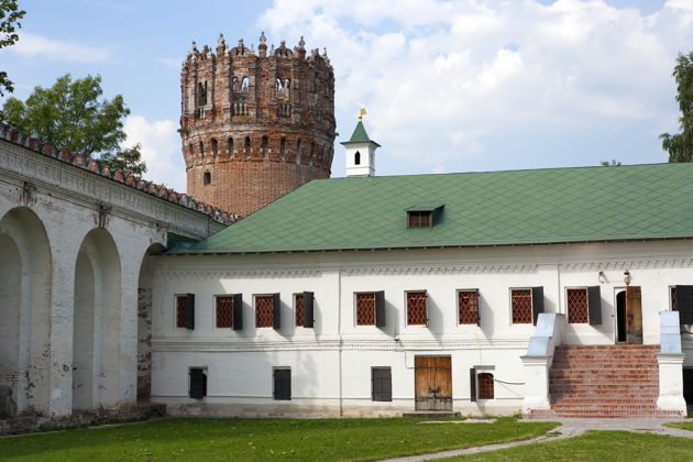 Виды Новодевичий монастырь — обитель царских особ