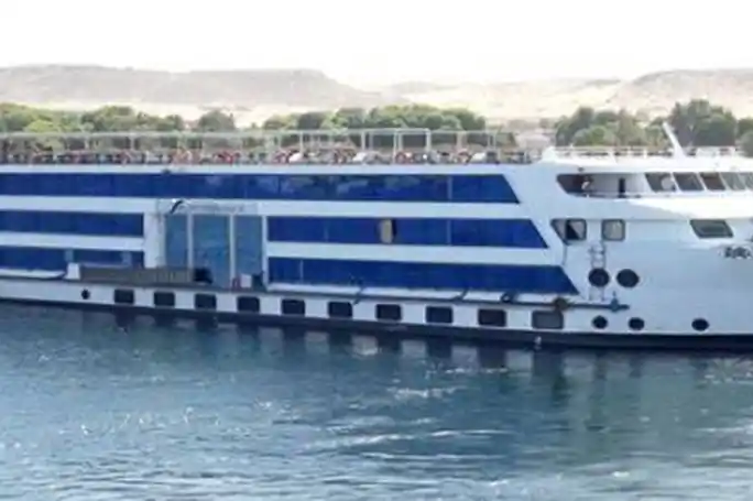Nile Cruise Package from Luxor to Aswan with Hotel Stay