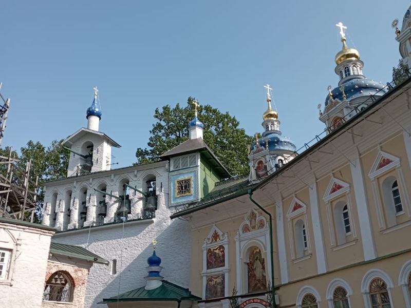 Паломничество в Свято-Успенский Псково-Печерский монастырь