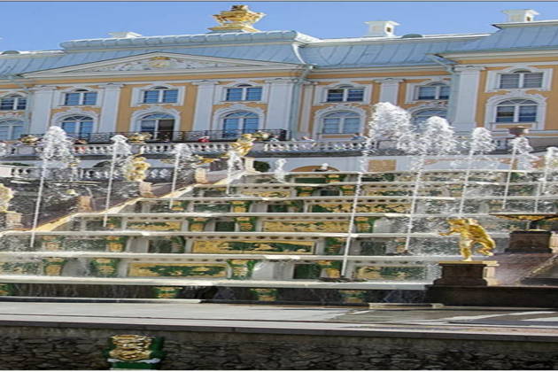 Экскурсия в Петергоф на автомобиле: фонтаны и малый дворец на выбор