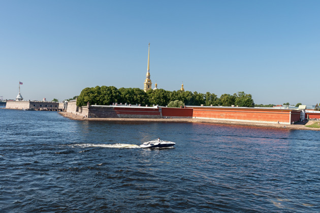 Обзорная автомобильная экскурсия по Санкт-Петербургу с остановками