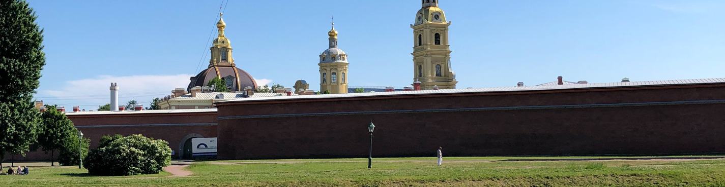 «Санкт-Питер-Бурх» - прогулка по Петропавловской крепости