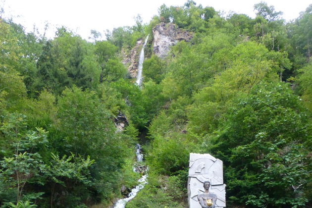 Виды Древний Уплисцихе и живая вода Боржоми