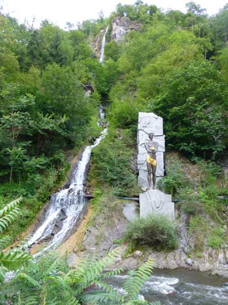 Древний Уплисцихе и живая вода Боржоми - фото 1