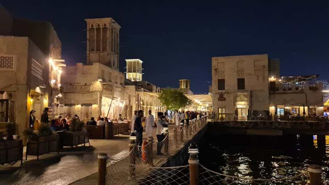 Экскурсия по ночному Дубаю с морской прогулкой на Доу на закате - фото 6