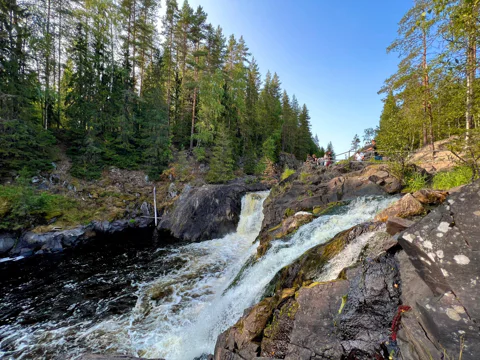 Золотое кольцо Карелии: водопад Кивач, «Марциальные воды» и вулкан Гирвас